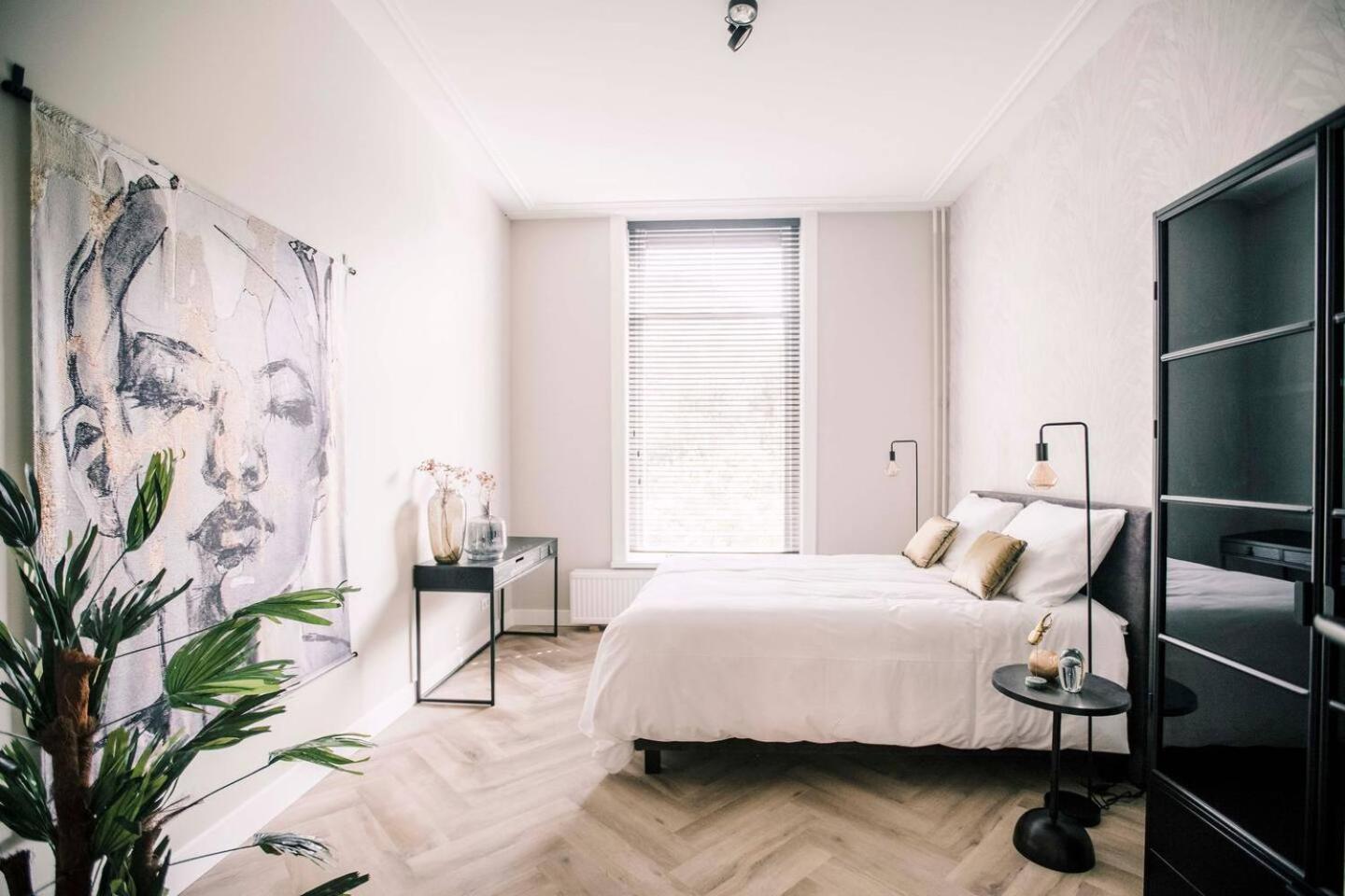 Stadsvilla Tilburg 3 luxe kamers met tuin Anna Paulowna Buitenkant foto