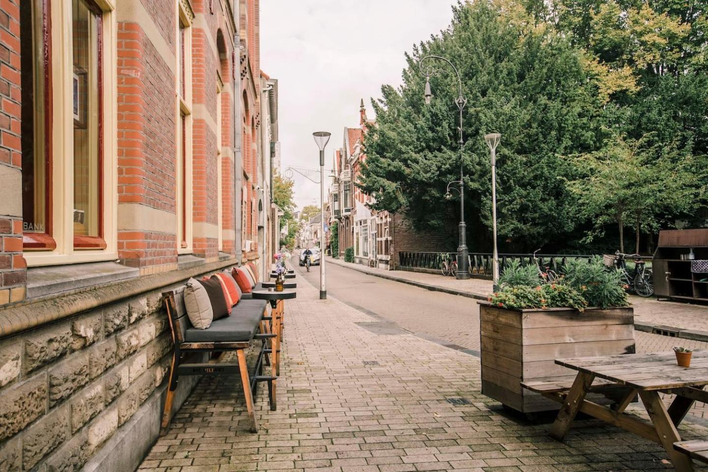 Stadsvilla Tilburg 3 luxe kamers met tuin Anna Paulowna Buitenkant foto