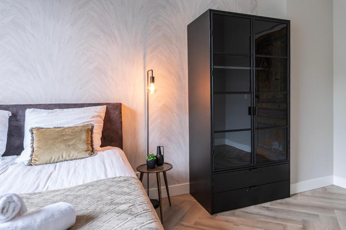 Stadsvilla Tilburg 3 luxe kamers met tuin Anna Paulowna Buitenkant foto
