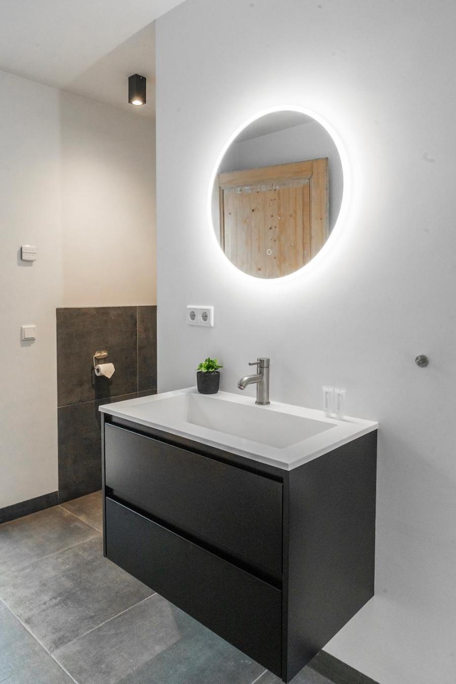 Stadsvilla Tilburg 3 luxe kamers met tuin Anna Paulowna Buitenkant foto
