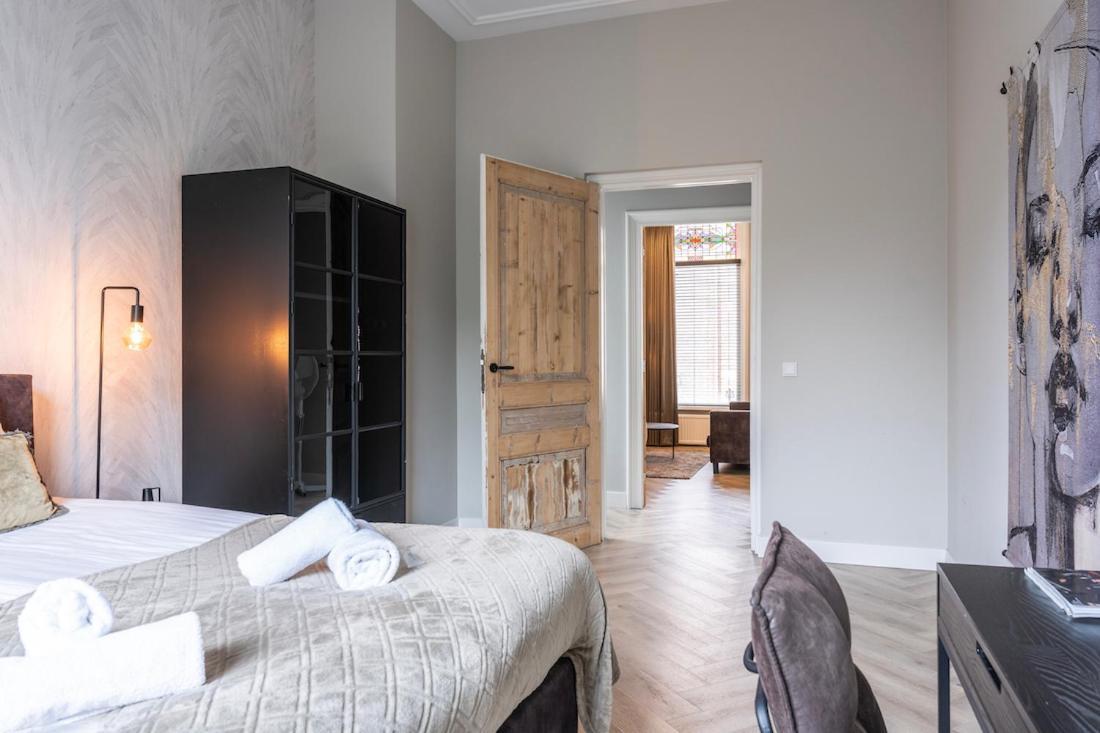 Stadsvilla Tilburg 3 luxe kamers met tuin Anna Paulowna Buitenkant foto